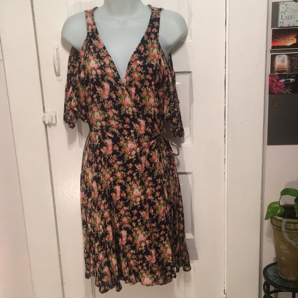 ANGIE FLORAL WRAP AROUND DRESS
